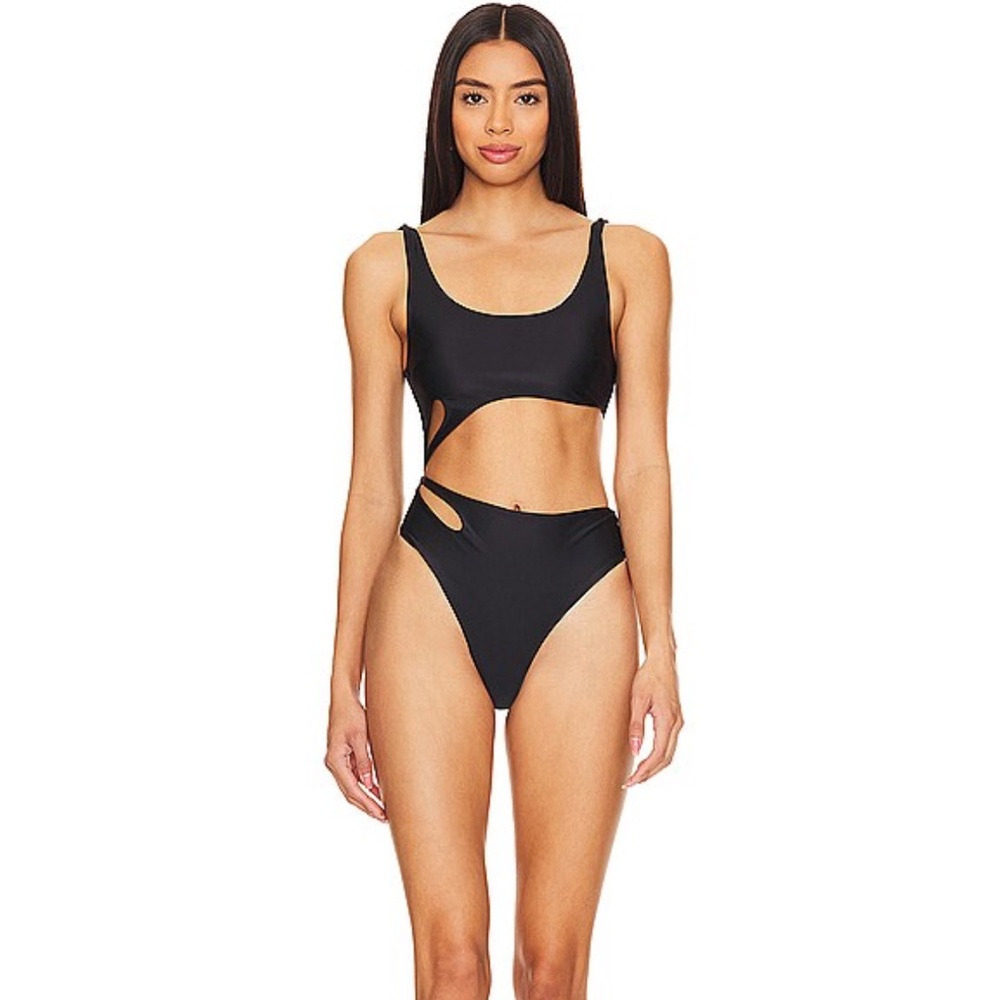 REVOLVE- TULAROSA ANJA ONE PIECE SWIMSUIT SIZE SMALL